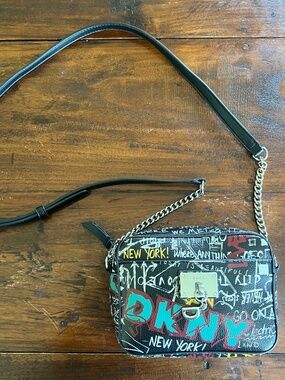 DKNY Cleo Black Graffiti Print Top Zip Camera Crossbody Shoulder Bag Purse